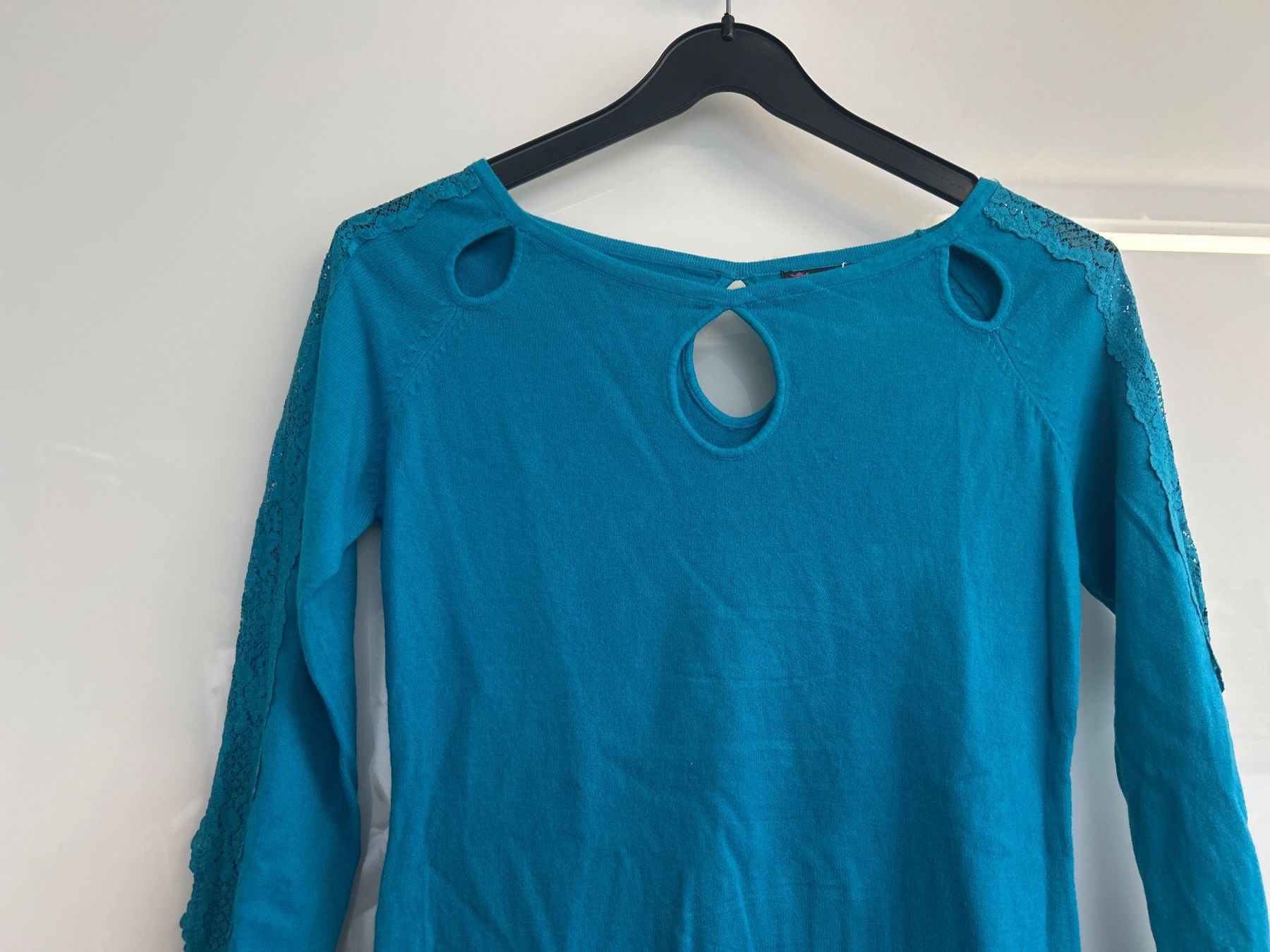 Maglioni & Felpe: Pullover Lang Figurbetont mit Spitze 1 Size Neu – Nuovo e nell'imballaggio originale da Regensdorf venduto da Spyke55 1