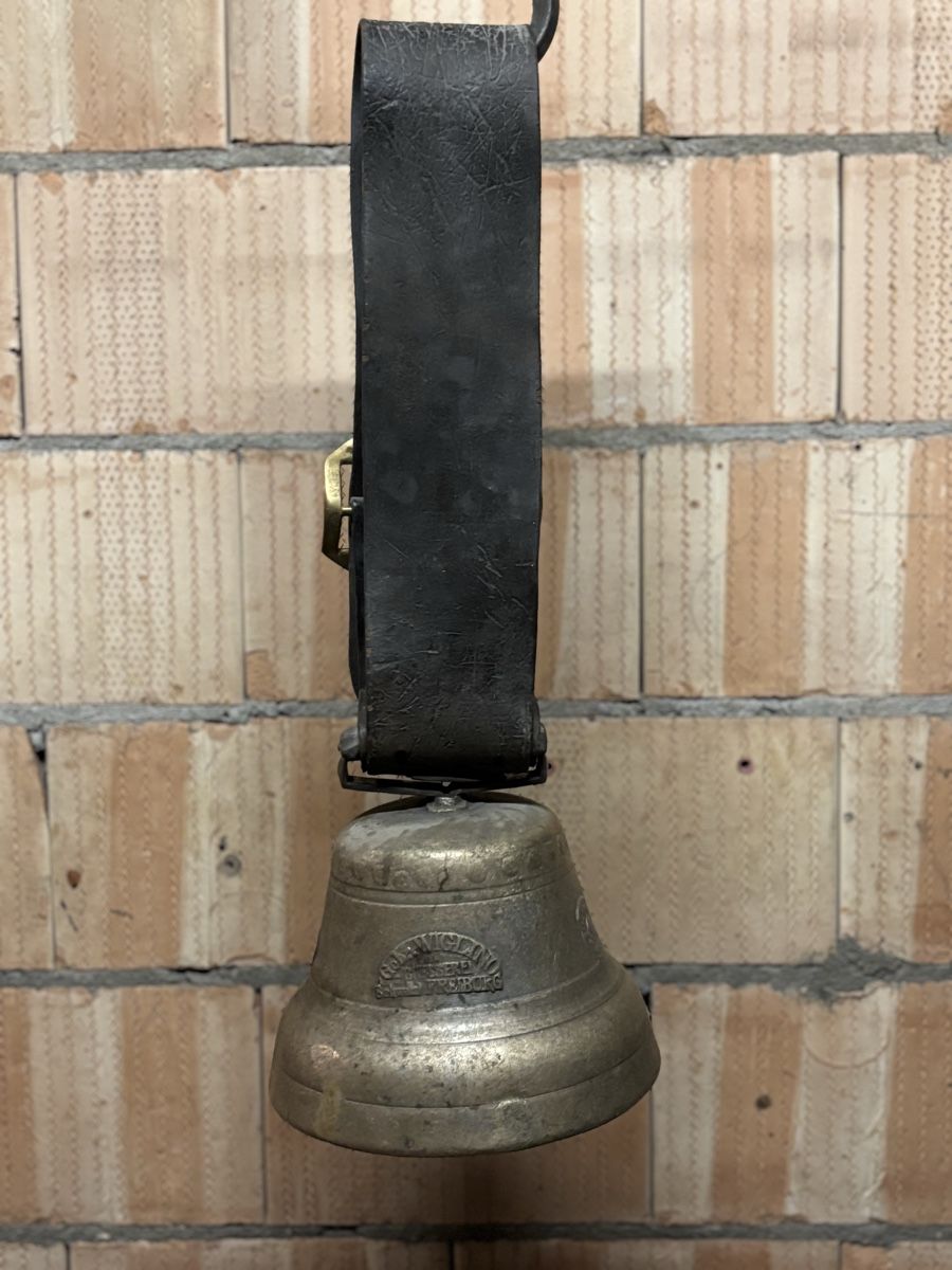 Cloches & sonnailles: Glocke – Défectueux à Eigenthal par Khuk 1