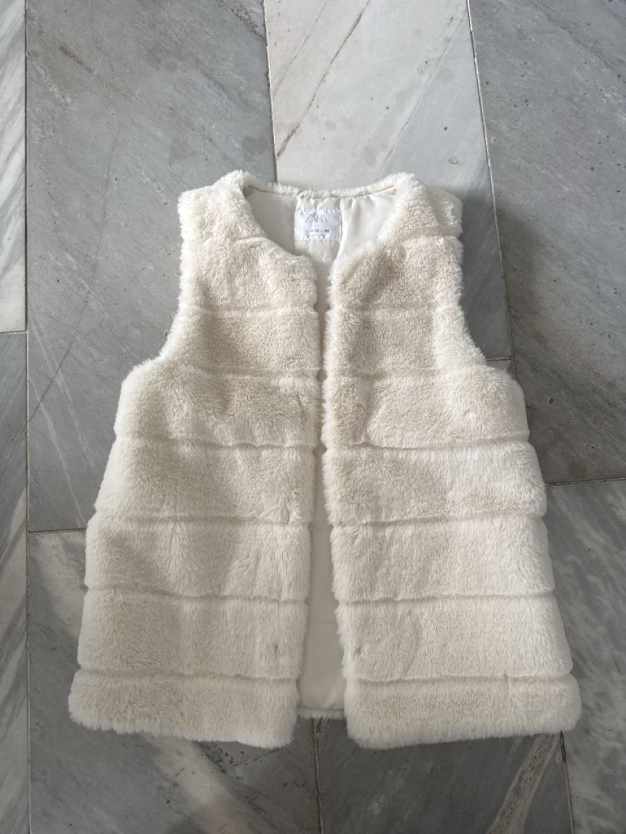 Zara Altro abbigliamento per bambina: ZARA Weste Weiss - Kids 11-12 – Nuovo (secondo la descrizione) da Herrliberg venduto da Joy_Strehler