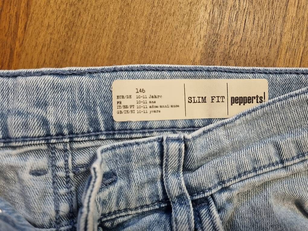 Jeans: Jeans – Gebraucht aus Zürich von ani_qj8q 2