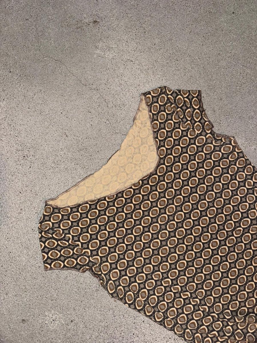 Top: vintage top brown/beige – Usato da Oberhofen Thun'see venduto da 61archive 2