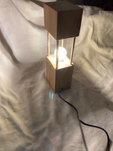 Lampade: Holzbalken Stehlampe 230V self Made – Nuovo (secondo la descrizione) da Naters venduto da sch_9fvg 1