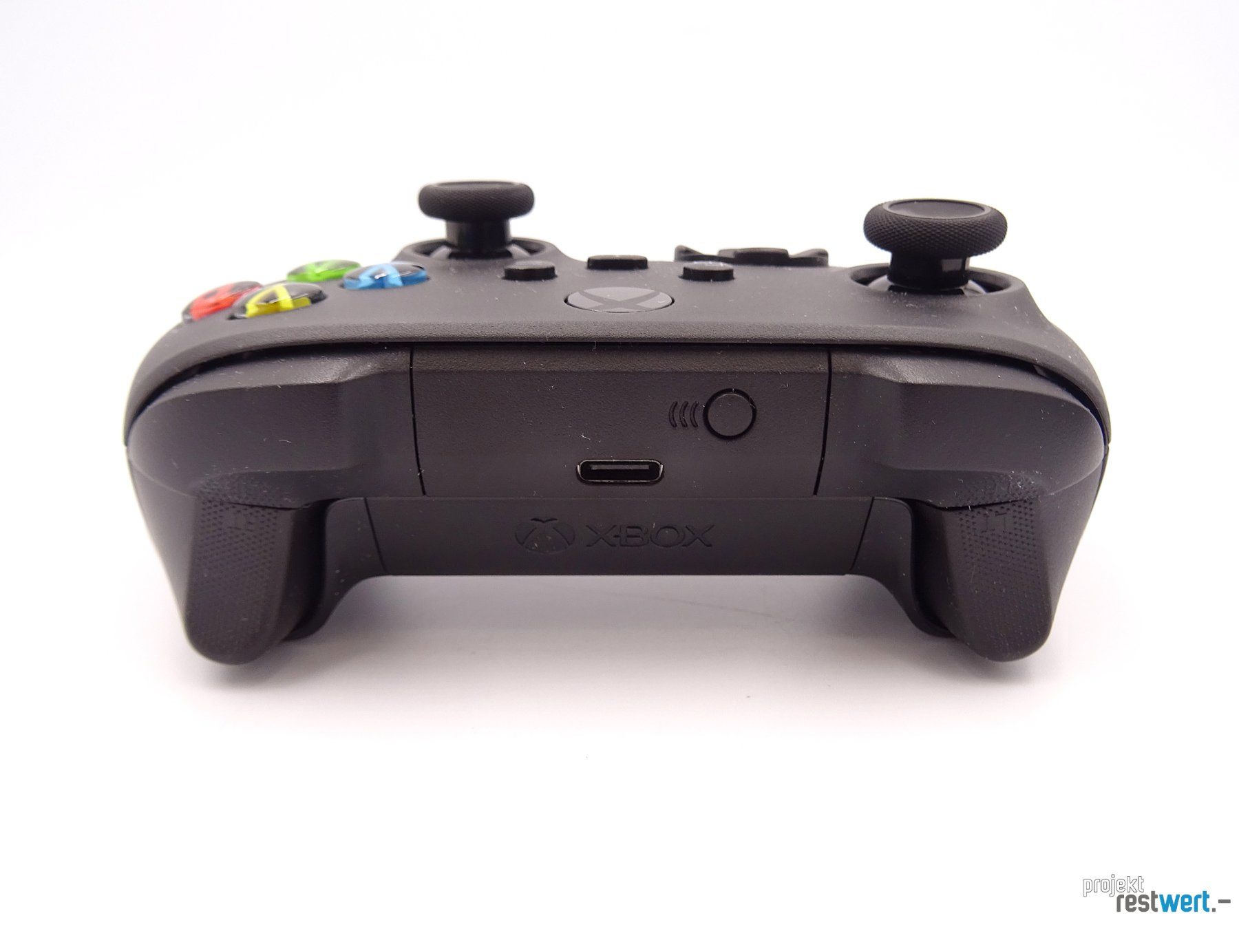 Microsoft Controller: Carbon Black XBOX Controller von MICROSOFT – Nuovo (secondo la descrizione) da Bülach venduto da restwert_buelach 1