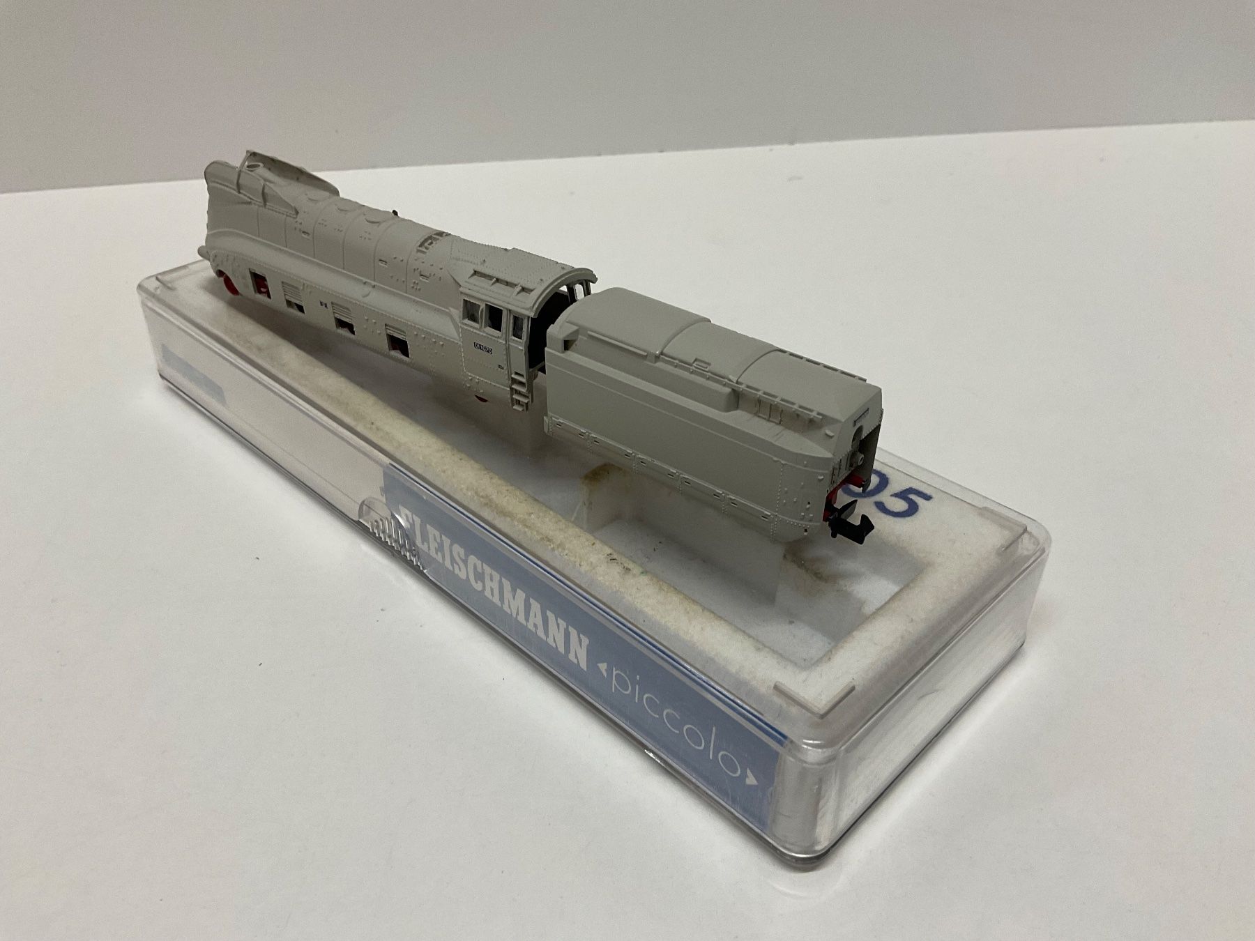 Fleischmann Modellini di ferrovie: Fleischmann piccolo 7805 Dampflok BR 01, läuft schlecht – Usato da Chur venduto da Chur75 2