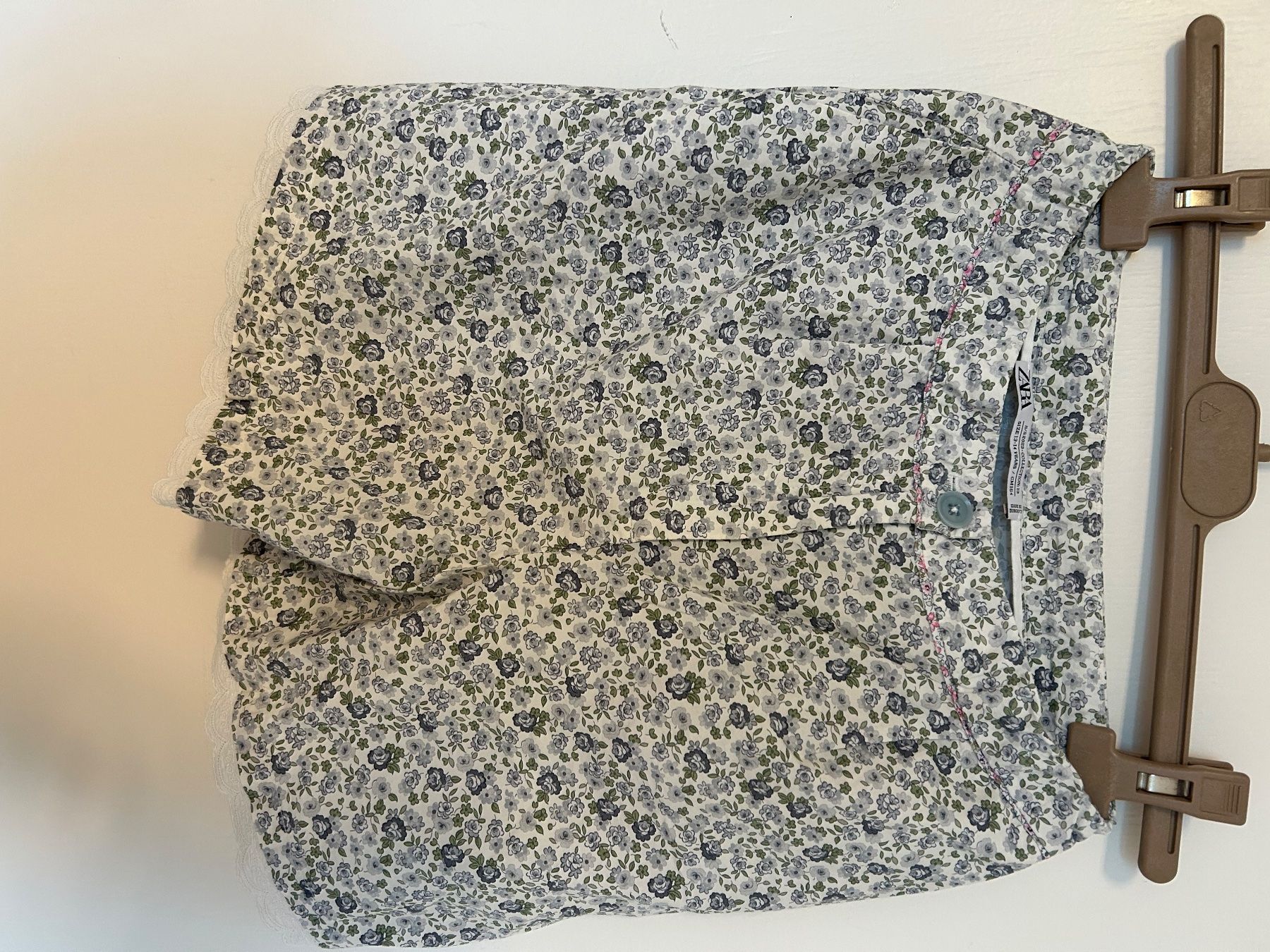 Zara Pantaloni: Sommer-Shorts Mädchen Zara – Usato da Pfaffhausen venduto da Piokasz-78