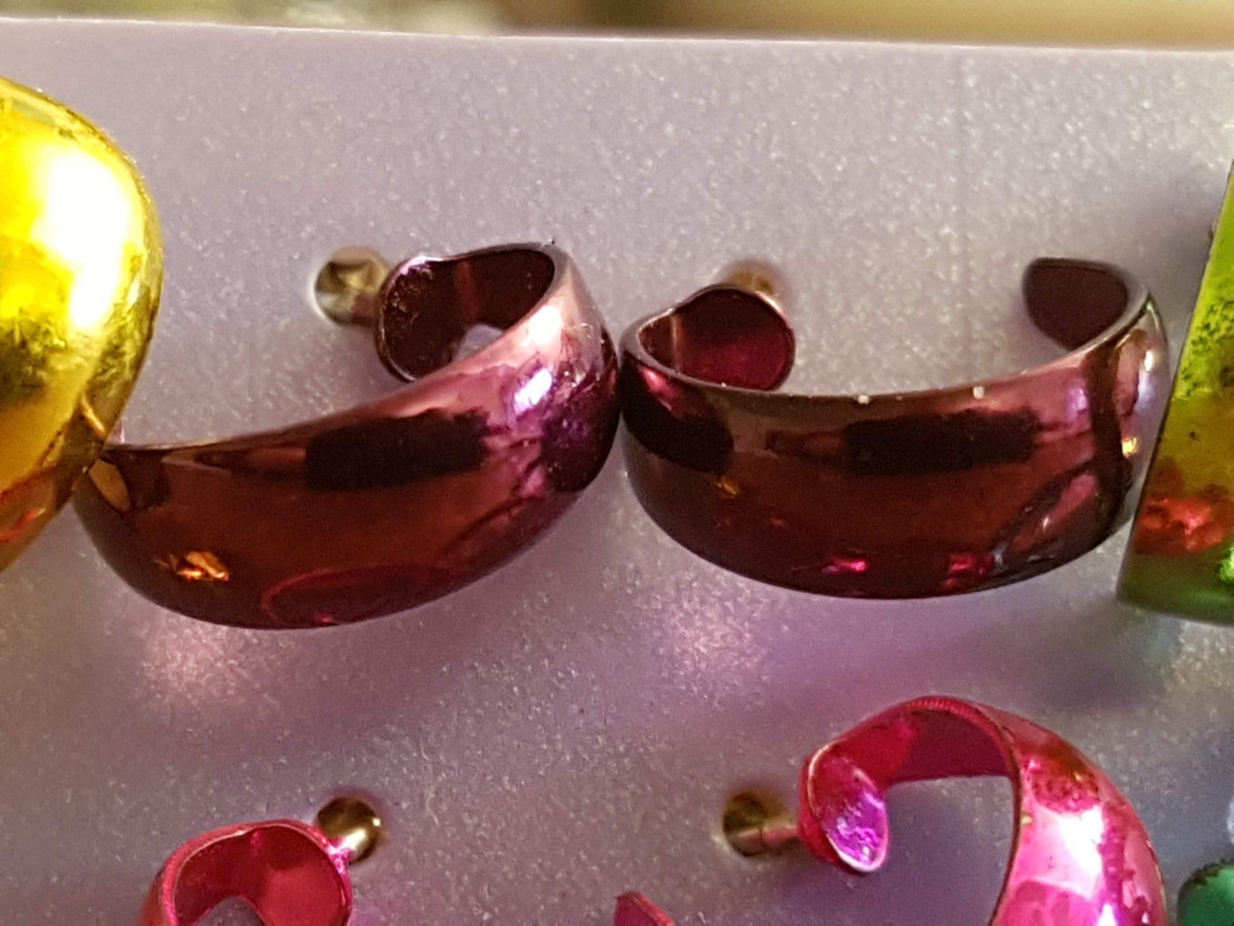 Ohrringe & -stecker: Kreolen 5 Paar klein metallisés – Gebraucht aus Ettingen von Maranathatalitha 5