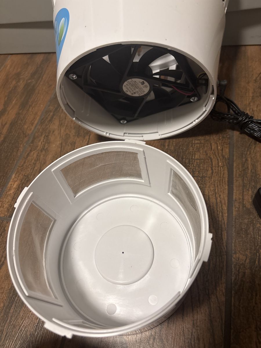 Sonstiges für Haushalt & Wohnen: Piège à insectes électrique - Protection estivale! – Gebraucht aus Evionnaz von roh_l5yz 2