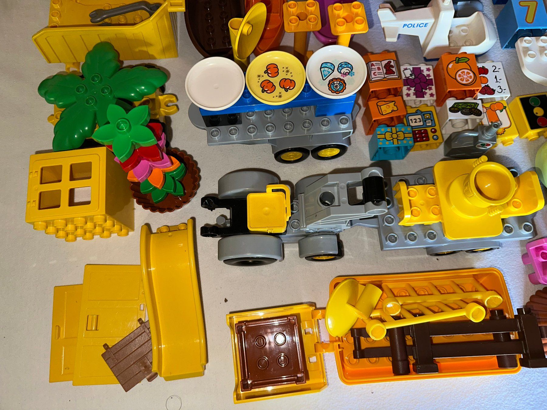 Lego Kit di costruzioni: Lot de plus de 50 pièces Lego-Duplo – Usato da Ste-Croix venduto da mjmg 4