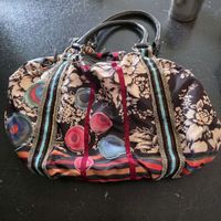 Sac à main Desigual fleuri et coloré vintage, parfait pour l