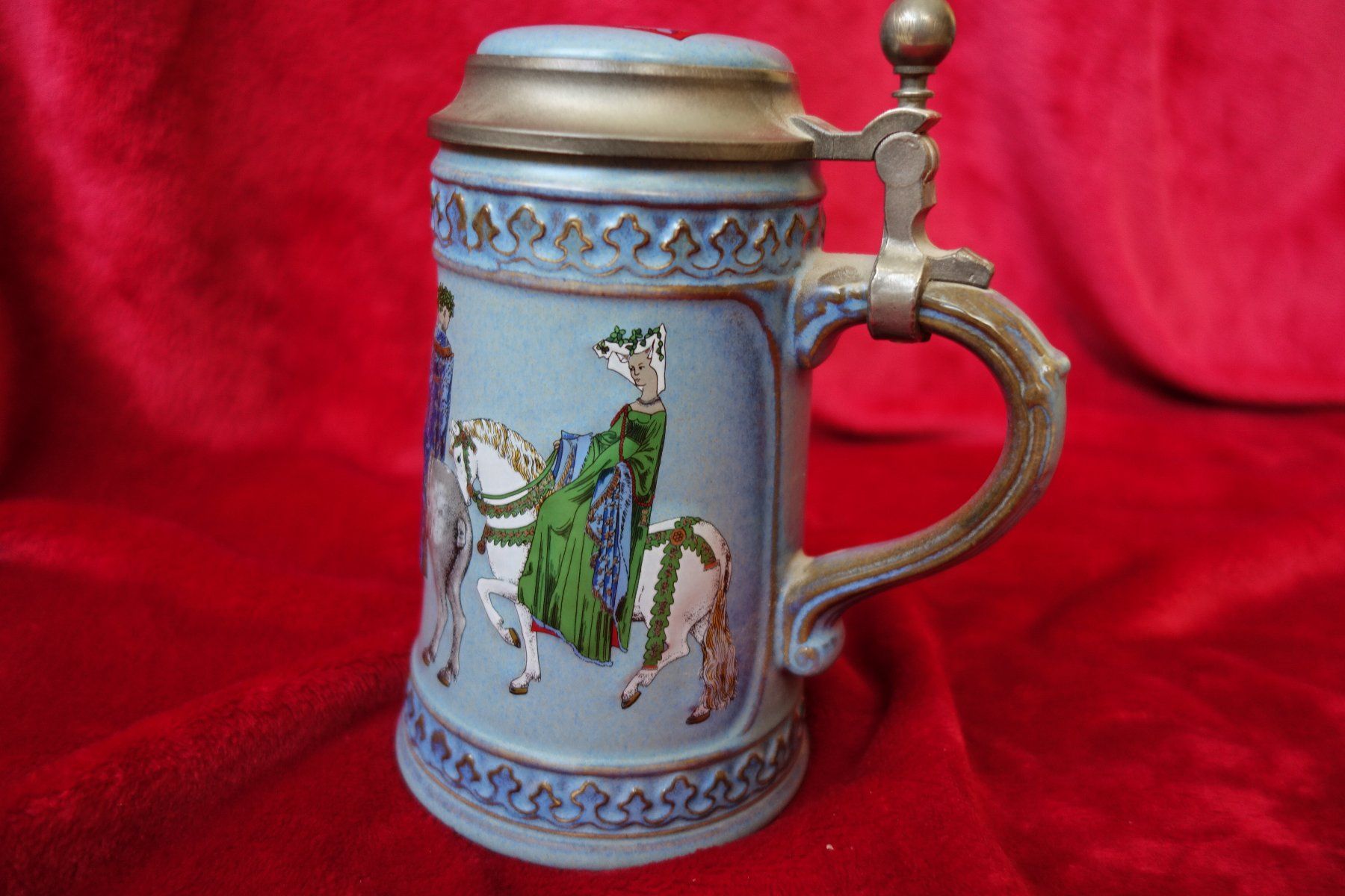 Bicchieri: Steingut-Bierkrug mit Zinndeckel / Chope à bière en grès – Usato da Cheseaux-Noréaz venduto da Towi 1