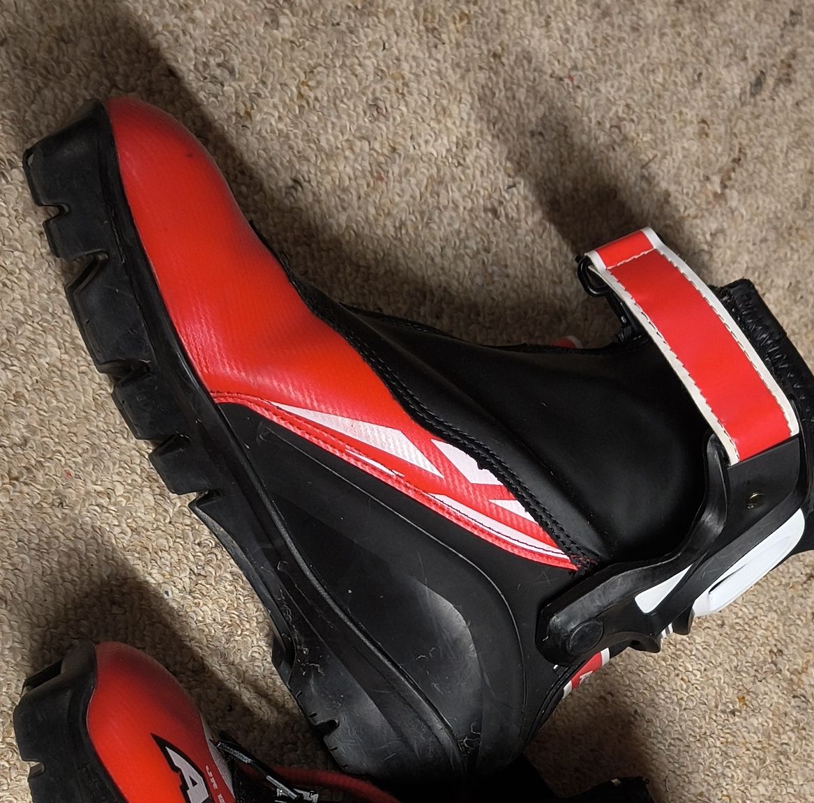 Atomic Scarpe per ragazzi: Atomic Langlaufschuhe Grösse 36 Skating – Usato da Wald ZH venduto da micotitolinotamtam 4