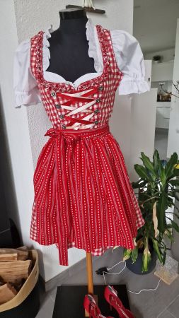 Schönes Dirndl von Country Life