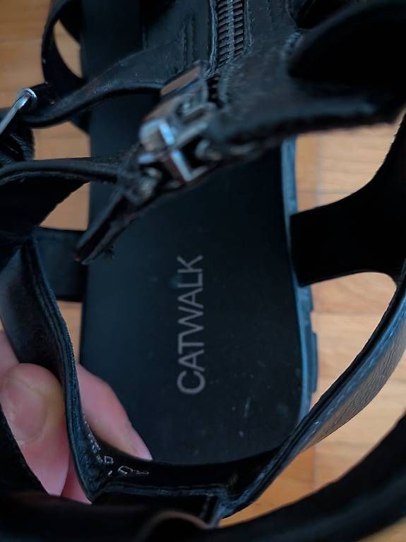 Scarpe da donna: Sandaletten schwarz Gr.39  – Usato da Kreuzlingen venduto da si_ho 2