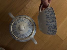 Porzellan Set blau weiss mit Goldrand