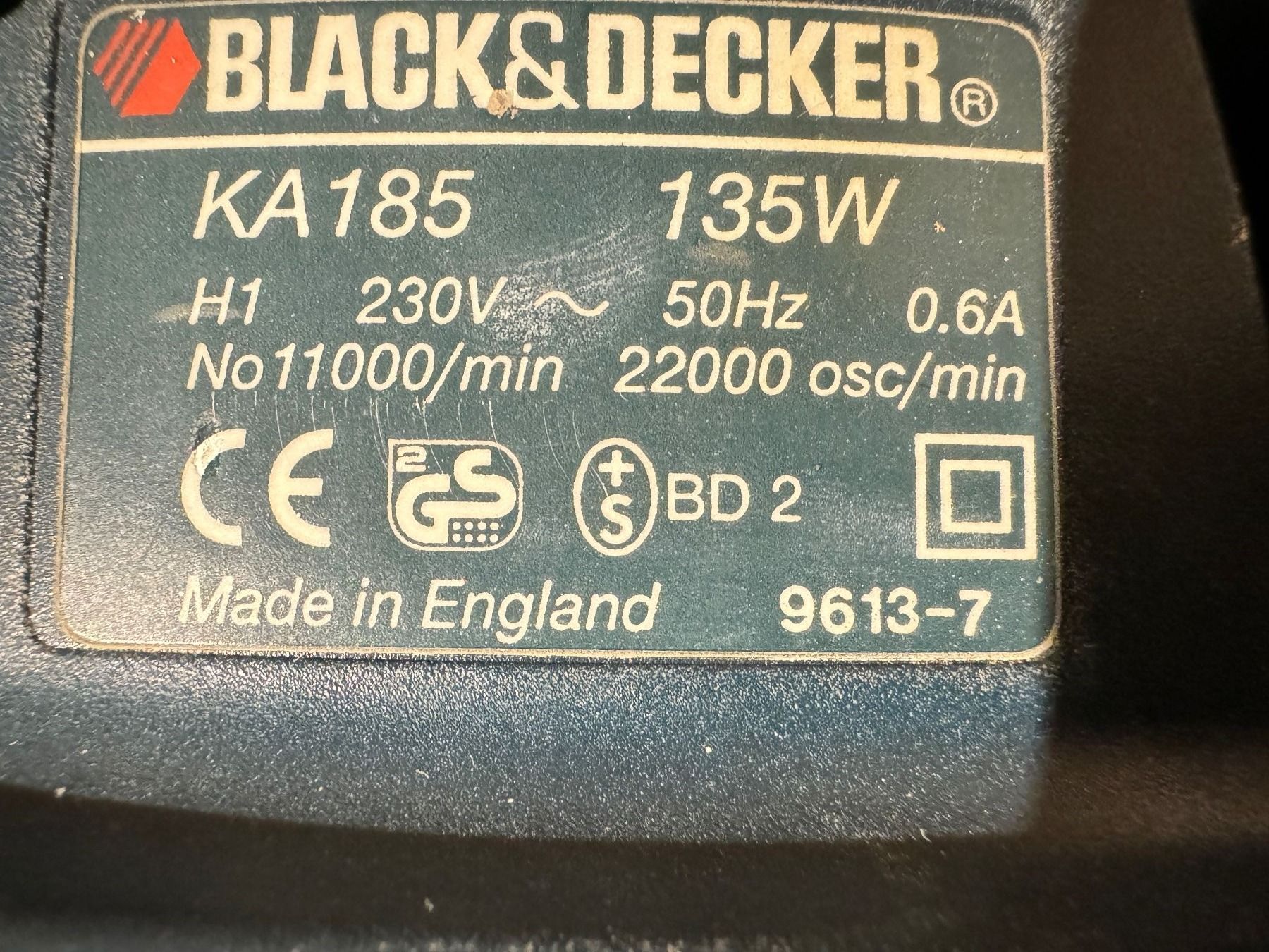 Schleifen & Polieren: Black & Decker Schwingschleifer Schleifmaschine – Gebraucht aus Humlikon von  6