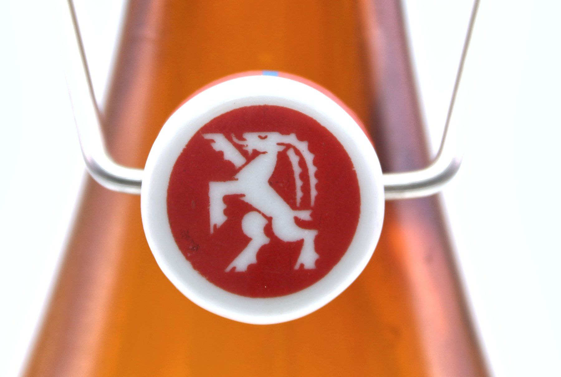 Bicchieri, Caraffe & Bottiglie: Engadiner Bier Celerina  Bierflasche Bügelflasche – Usato da Schmitten FR venduto da Netto_ein_Preis 3