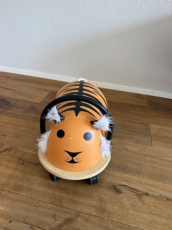 Spielzeuge: Wheely Bug Tiger – Gebraucht aus Muntelier von Mnitron