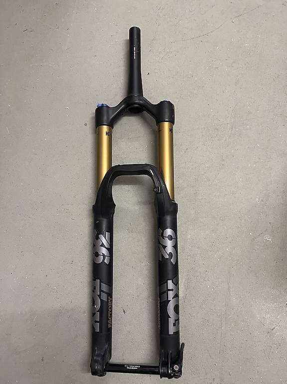 Pezzi di ricambio: FOX 36 29/27.5+ Fork 160mm – Usato da Silvaplana venduto da SkoCats1