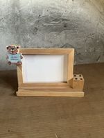 Cadre photo en bois avec porte-stylo état utilisé