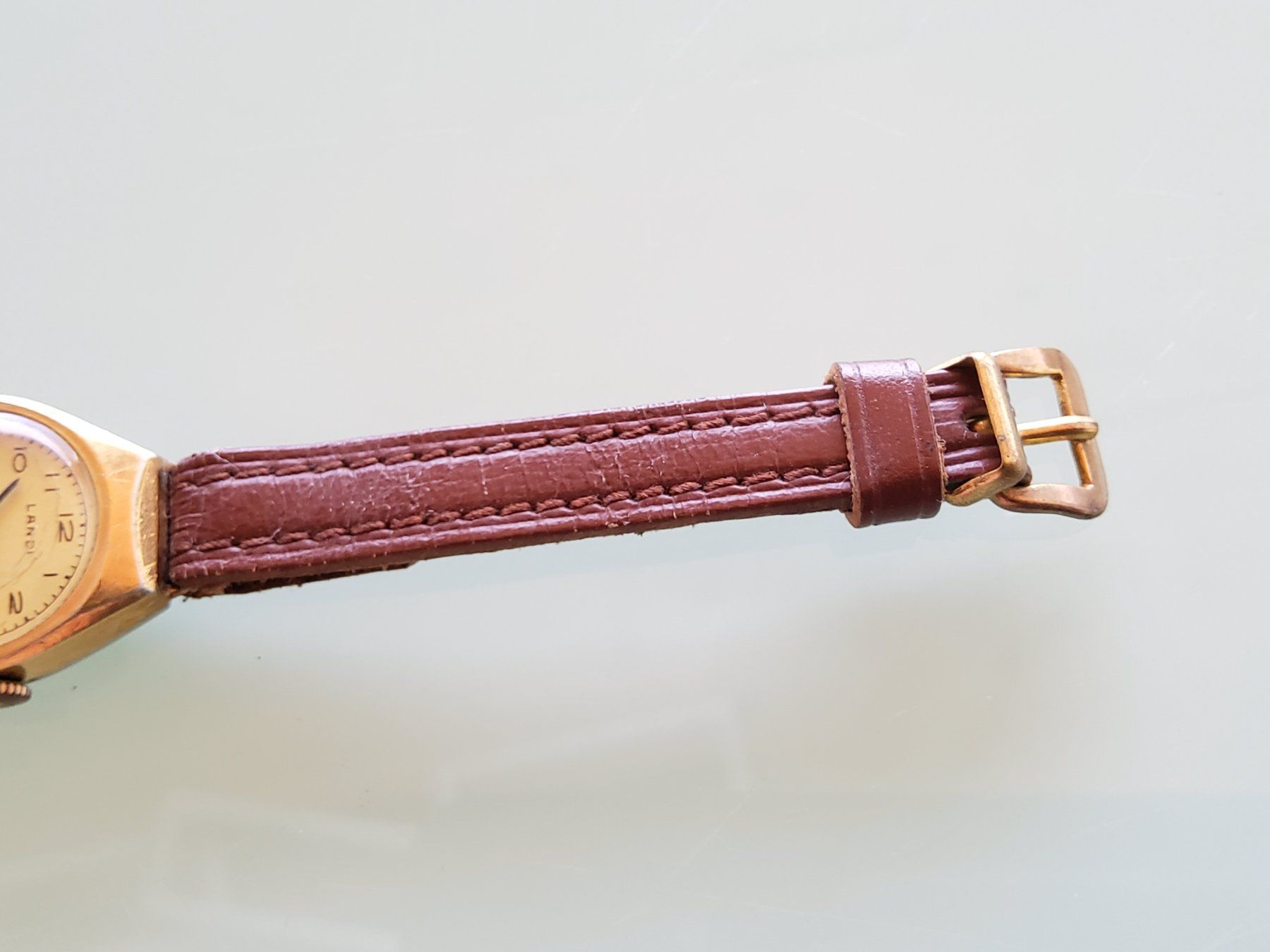 Montres: Petite montre bracelet mécanique  – Défectueux à Malleray par Broc-Mo 6