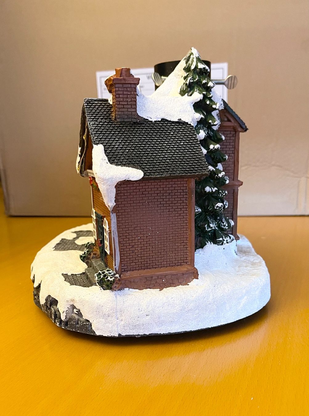 Basi per albero di Natale: Spezieller Weihnachtsbaumständer Dorf mit LED Beleuchtung – Nuovo e nell'imballaggio originale da Basel venduto da Seifehuesli 8