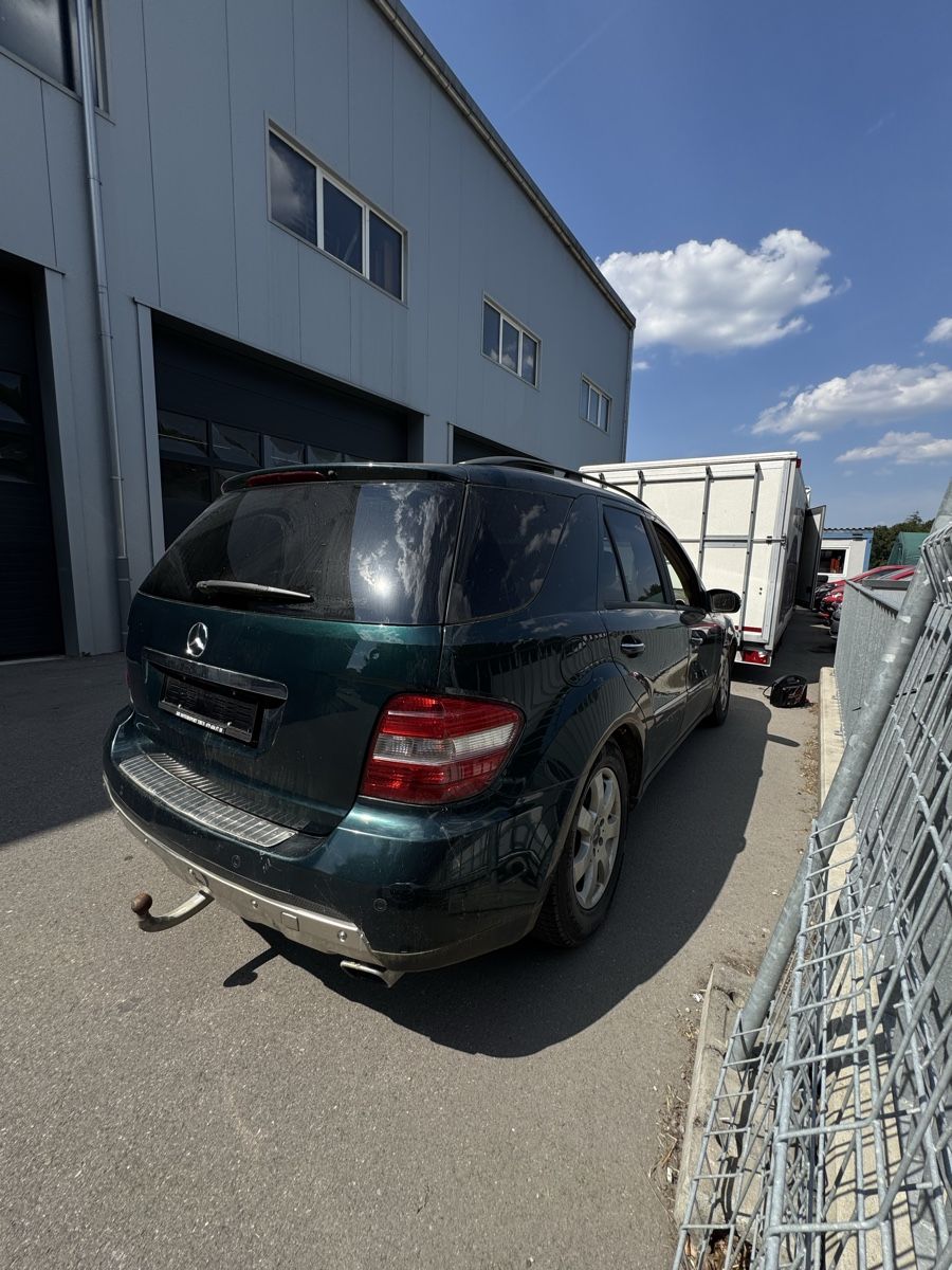 Mercedes-Benz Autos: Mercedes ML350 – Defekt aus Kirchdorf BE von AmericanFootball.35 2