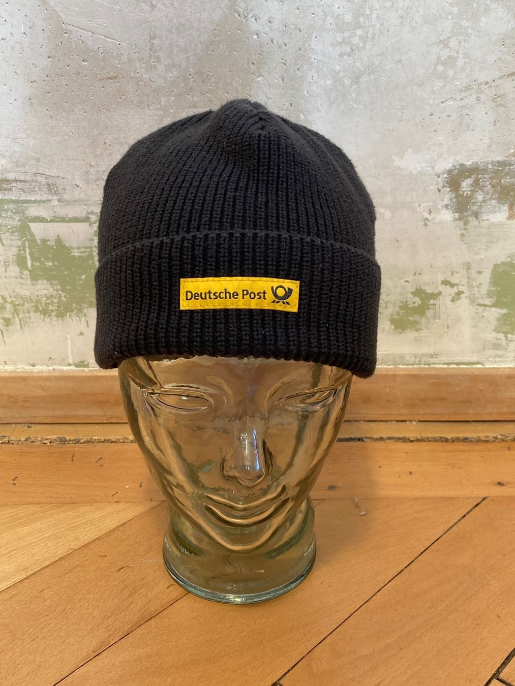 Copricapi, berretti & cappellini: Vintage Y2K Beanie Deutsche Post – Usato da Zürich venduto da le_souk