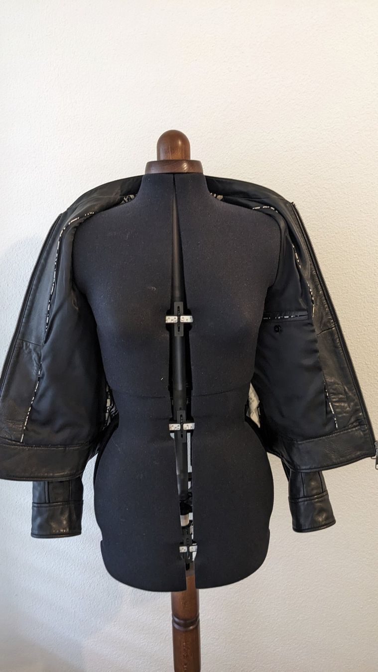 Hugo Boss Giacche: Boss Lederjacke (Echtes Lammleder) – Usato da Untersiggenthal venduto da unasinni 2