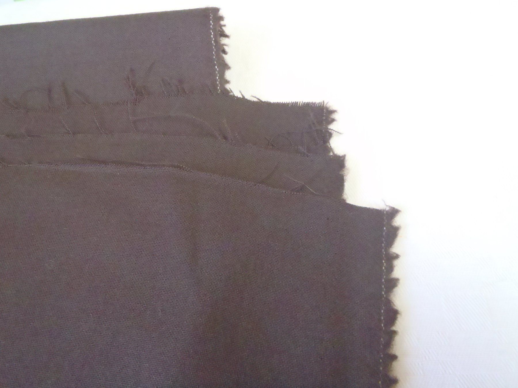 Stoffe: Rest Stoffstück – Neu und originalverpackt aus Moosseedorf von Foxred 1