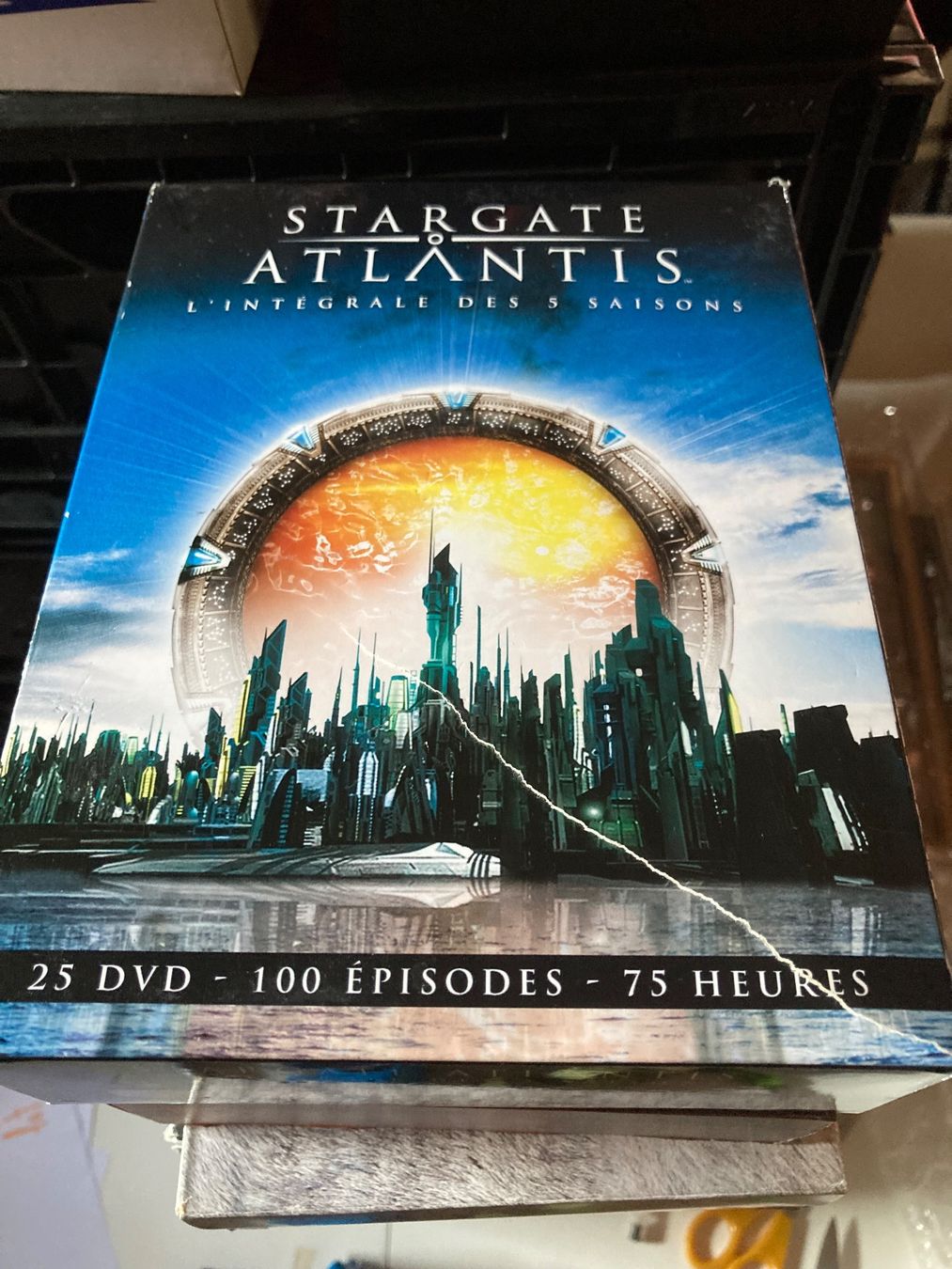 Tutti i DVDs: Stargate Atlantis - L'intégrale des 5 saisons DVD – Usato da Bassecourt venduto da CALUMET-X