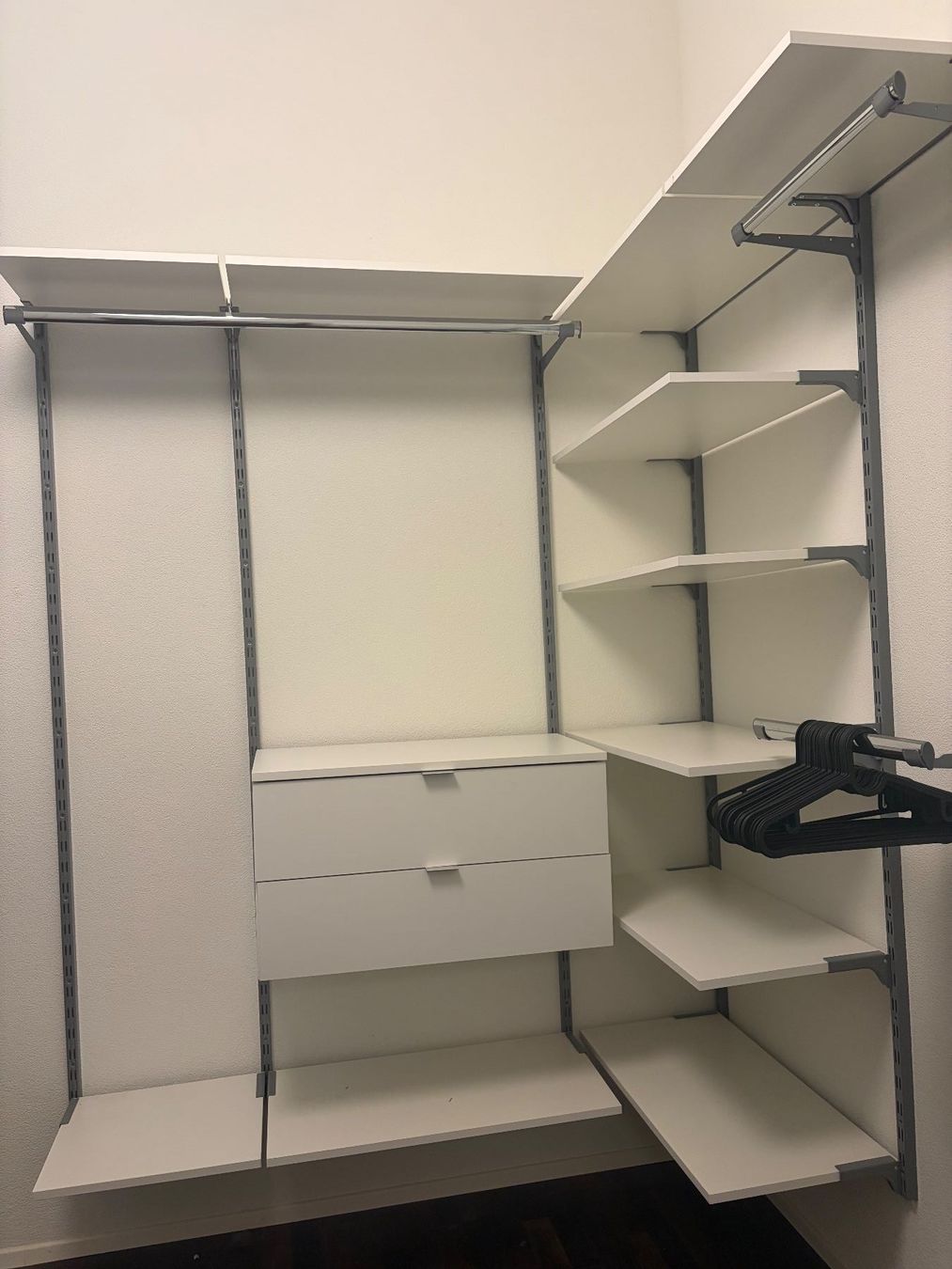 Scaffali: Regal / Kleiderschrank – Usato da Lüsslingen venduto da Peghi 3