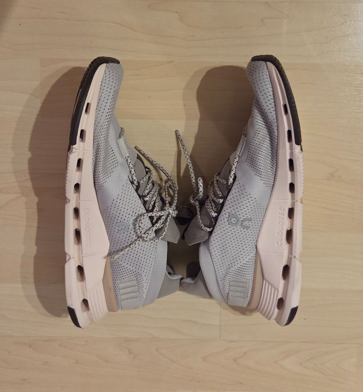 On Damenschuhe: ON-Schuhe "Cloudnova" (Grösse 40.5) – Gebraucht aus Zürich von wile_coyote 1