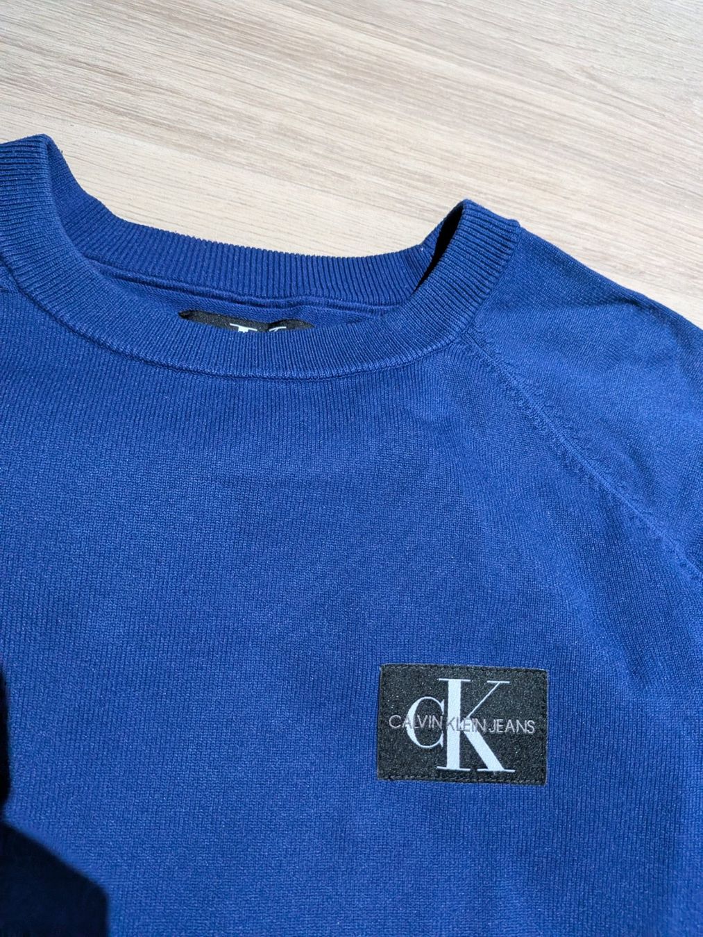 Calvin Klein Pulls & Sweat-shirts: Sweatshirt bleu Calvin Klein L – D'occasion à Epalinges par nsh_t58w 1