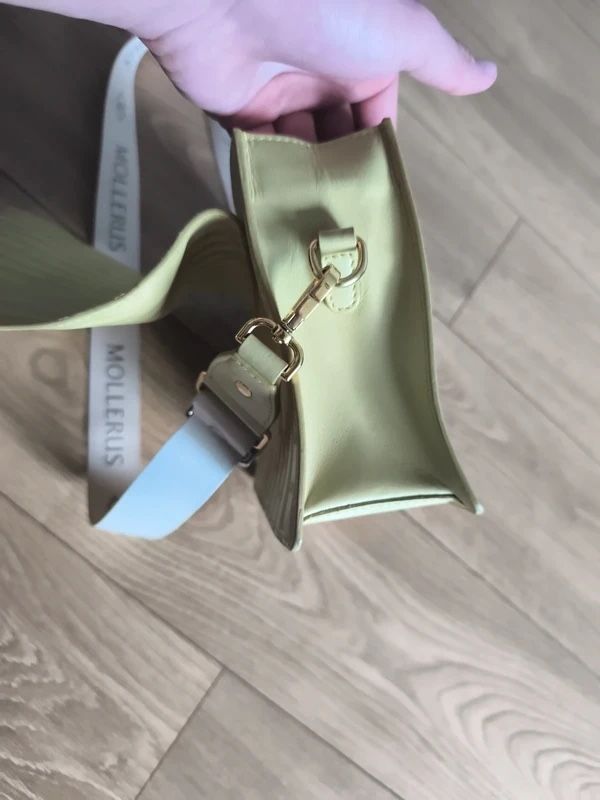 Maison Mollerus Borse da donna: Maison Mollerus Shoulder Bag Light Green Embossed Leather – Usato da Lausanne venduto da Danash 4