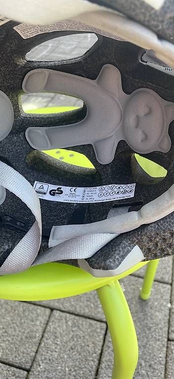Caschi: Velo Helm uvex 45-50 cm – Usato da Schenkon venduto da muz_g5mq 1