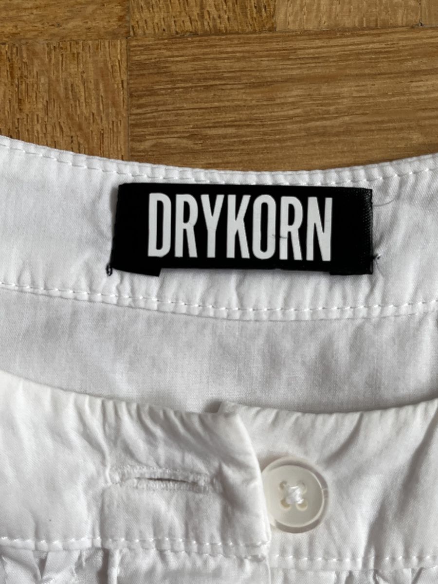 Drykorn Blusen: DRYKORN Bluse weiss Gr. 38/40 – Gebraucht aus Zürich von Kleanthy 2