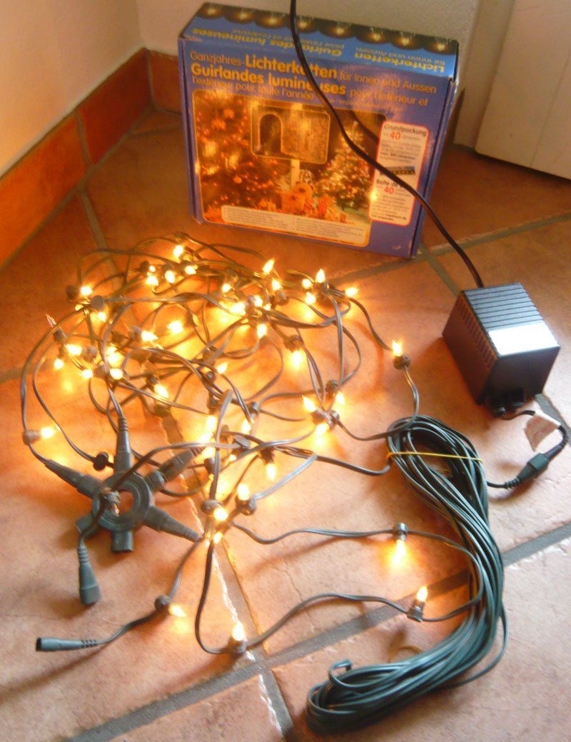 Ghirlande e barre luminose: Ganzjahreslichterkette – Usato da Ruggell venduto da Dolce9