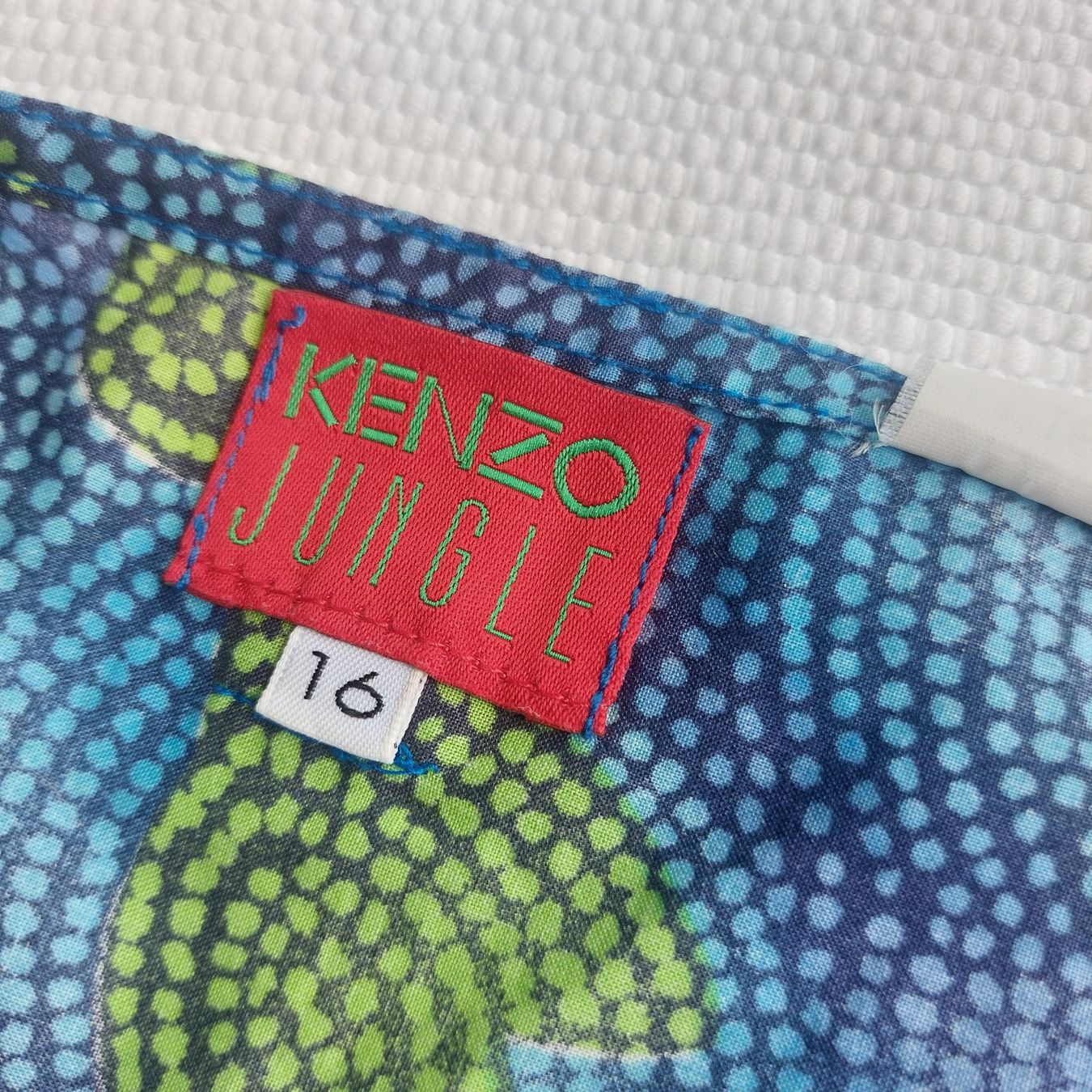 Kenzo Gonne: Kenzo Jugle Wickelrock – Usato da Zürich venduto da wilden 4