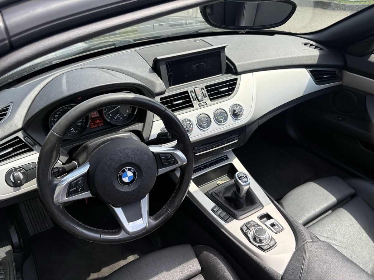 BMW Autos: BMW Z4 sDrive23i – D'occasion à Steffisburg par Spring111 2