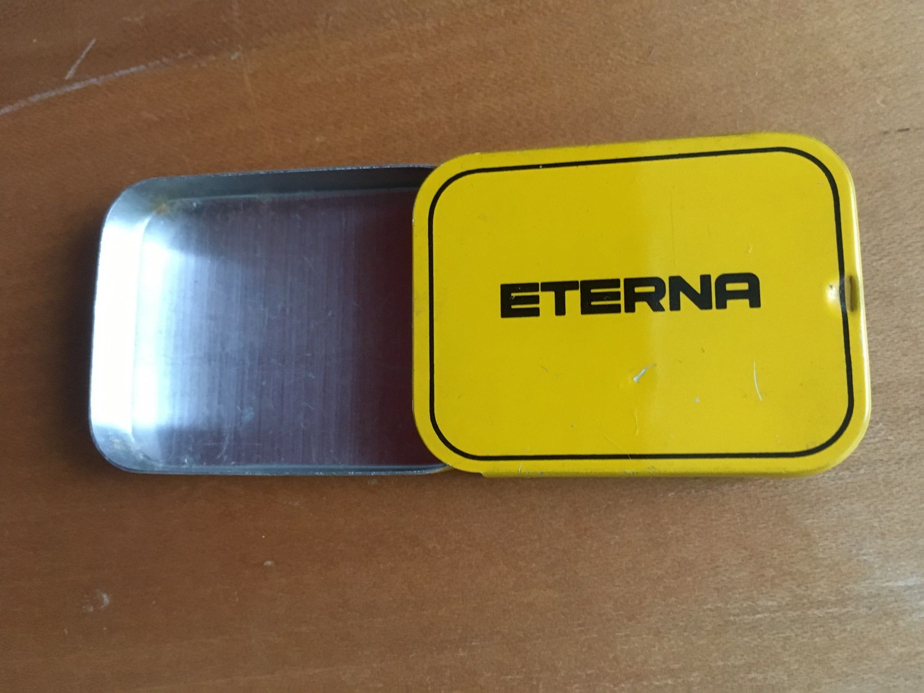 Eterna Barattoli: Kleine Eterna Schachtel – Usato da Lyss venduto da Punktum01 2