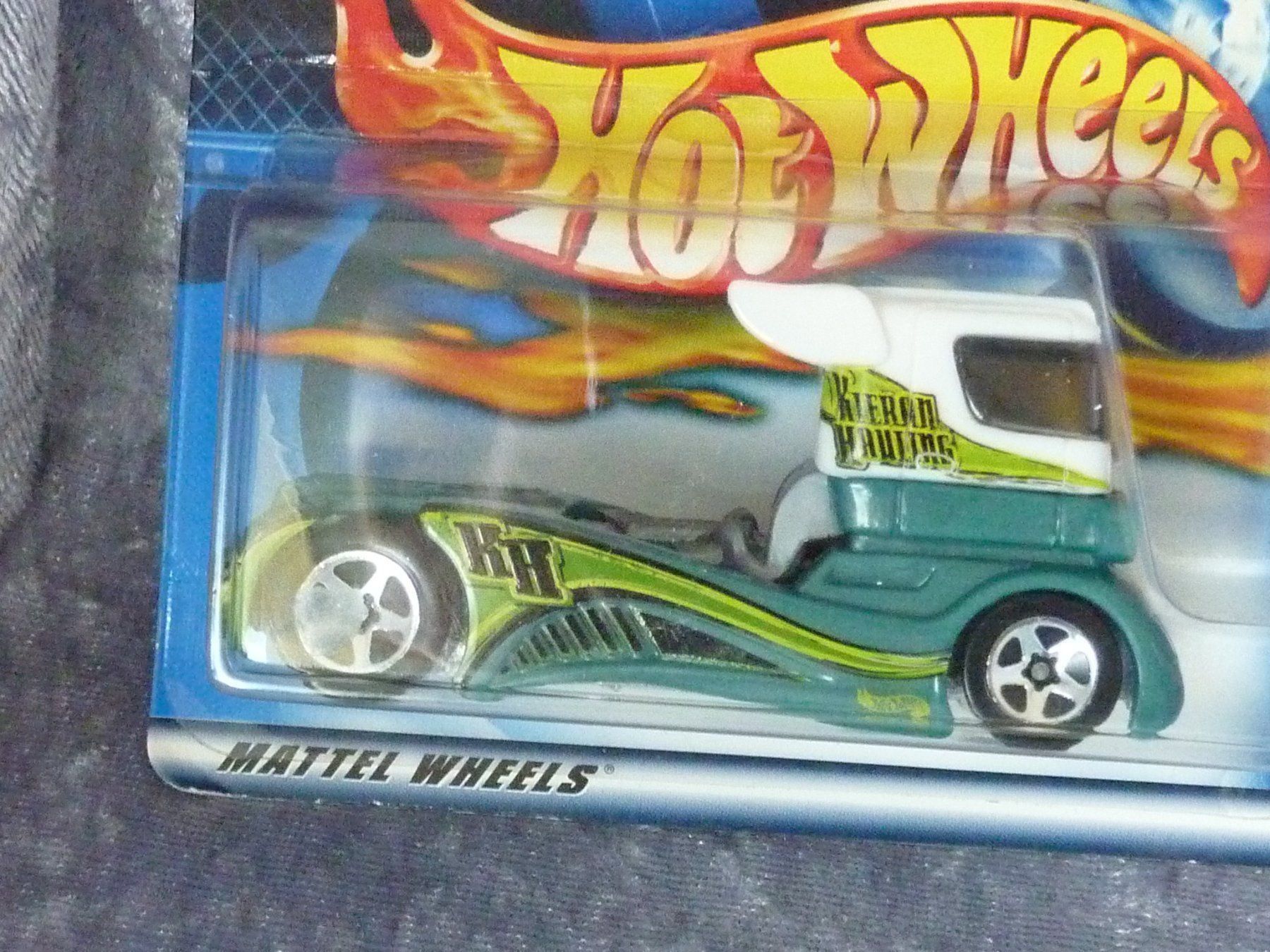 Hot Wheels Modellautos: Semi Fast  Race-Truck 1:64 – Neu und originalverpackt aus Dürrenäsch von modellautos4you