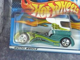 Semi Fast  Race-Truck 1:64