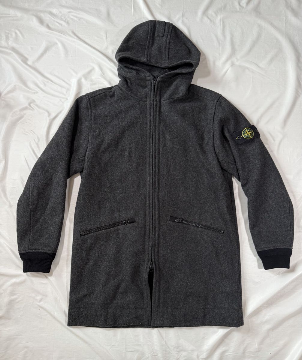 Stone Island Vestes: Stone Island Jacke  – D'occasion à Pfäffikon ZH par Nataliia.