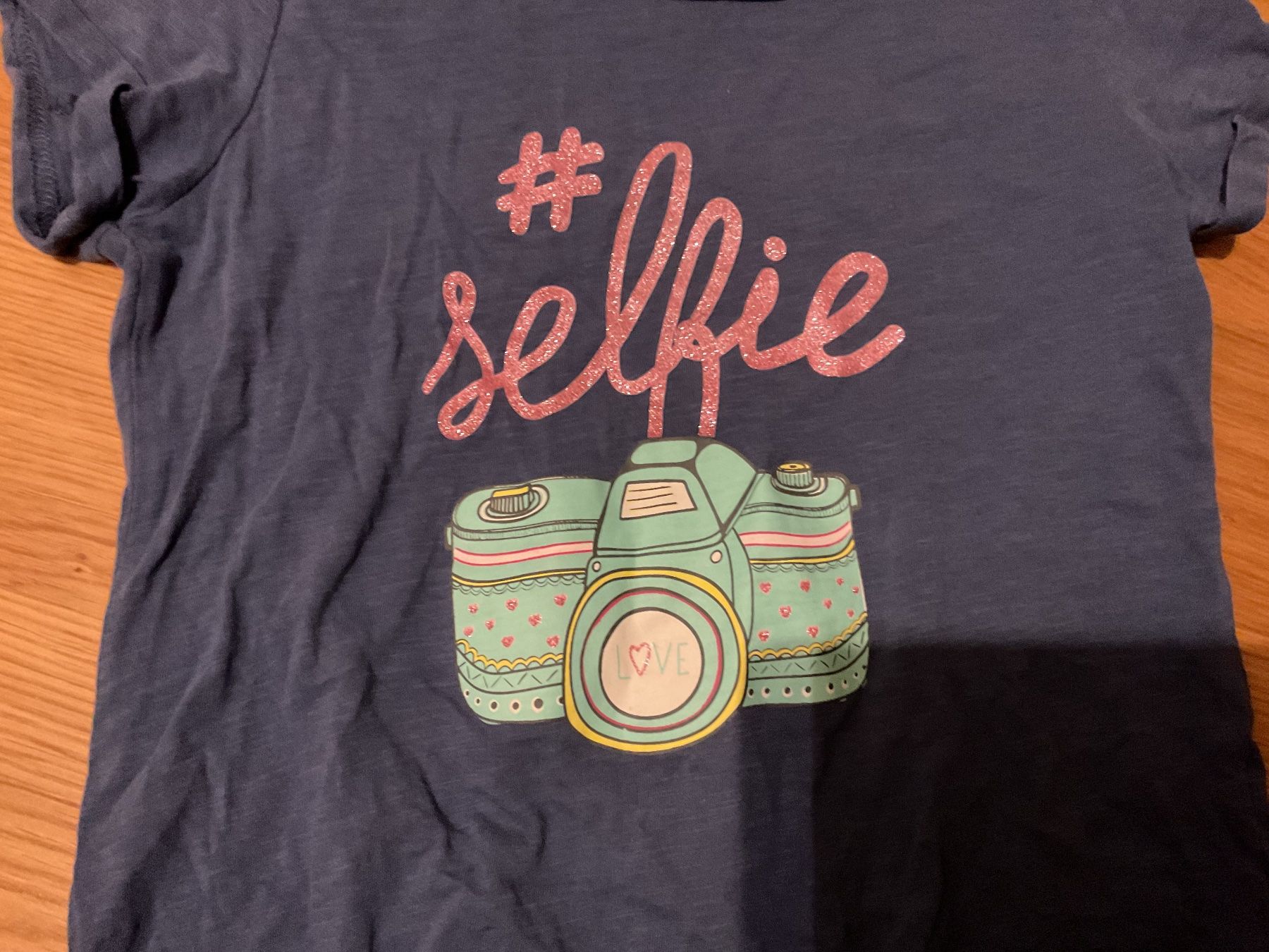 Blusen, T-Shirts & Tops: T-Shirt "Selfie" – Gebraucht aus Pfeffingen von Marc4148 1