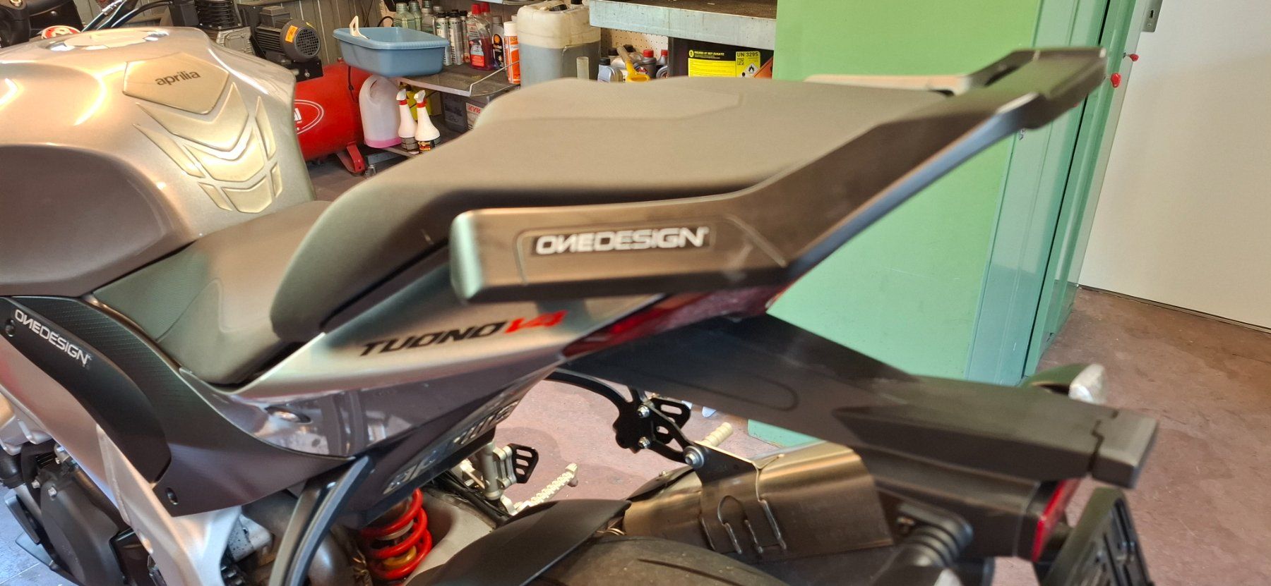 Aprilia Strasse: APRILIA Tuono V4 1100 – Gebraucht aus Reichenbach i. K. von sugifranz 3