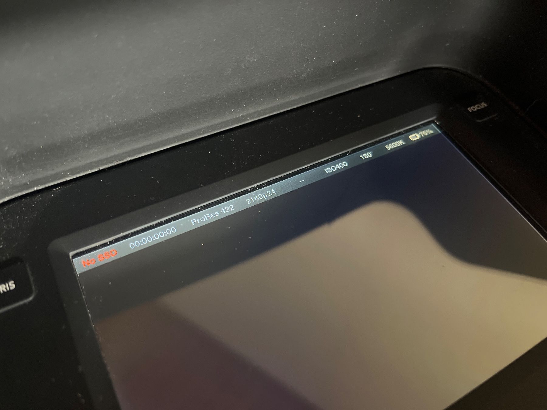 Blackmagic Camcorder: Caméra Blackmagic Production Camera 4K – Gebraucht aus Gland von pre_xmj2 1