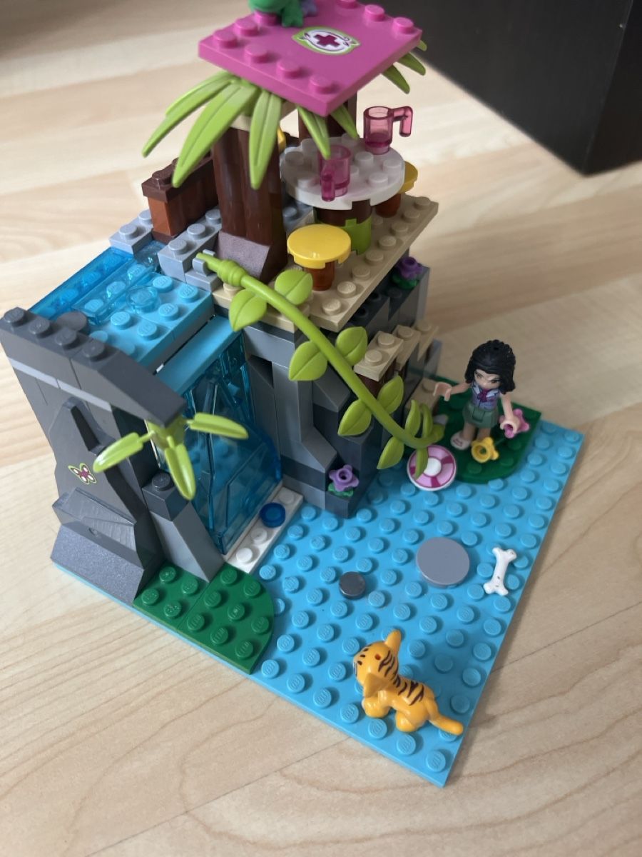 Lego Kit di costruzioni: LEGO Friends 41033 Dschungel Wasserfall – Usato da Villmergen venduto da KIWI7983 1