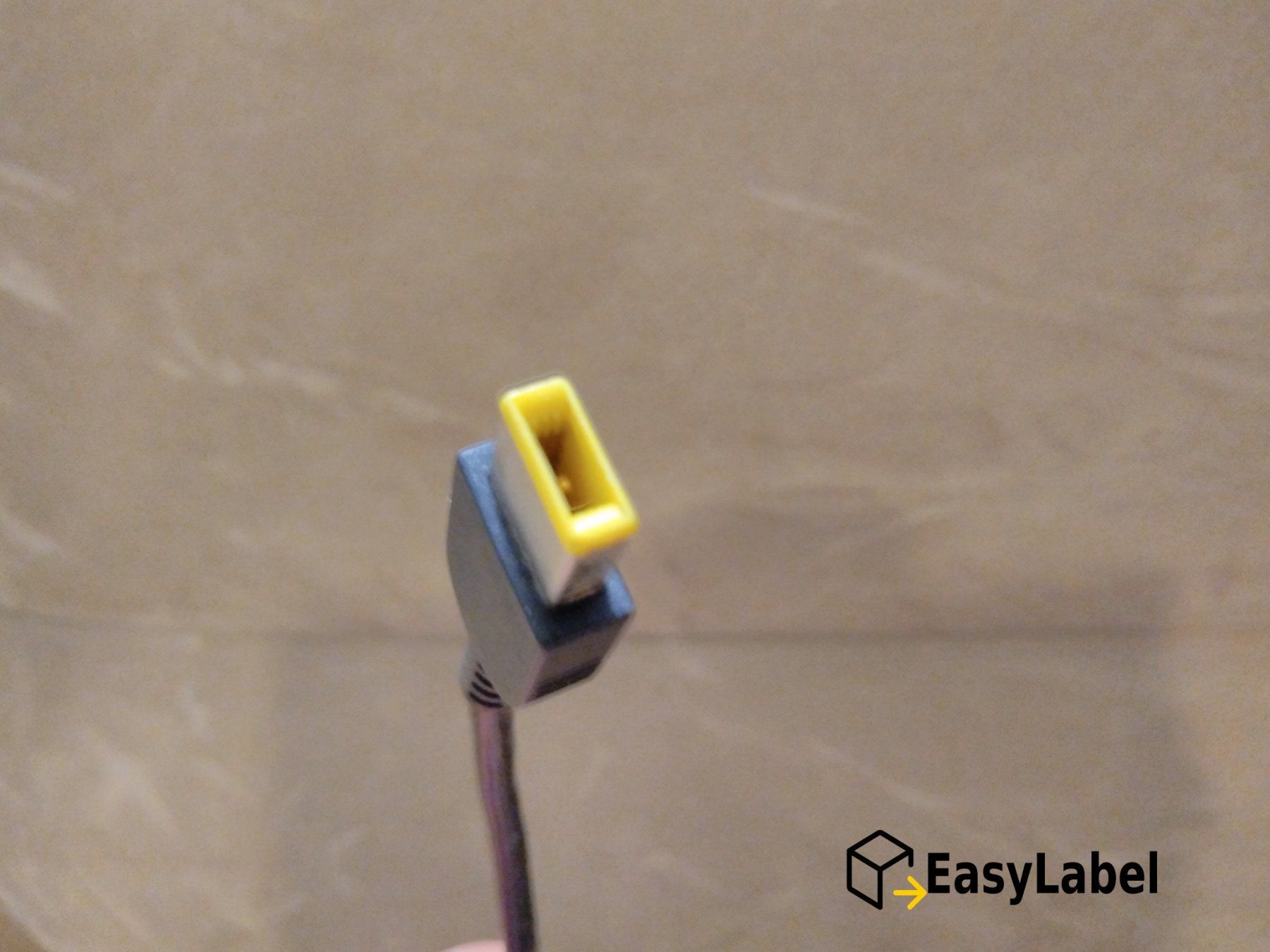 Lenovo Caricabatterie: Lenovo Netzteil 90W, 4.5A, eckig + rund – Usato da Glattpark(Opfikon) venduto da easylabel 2