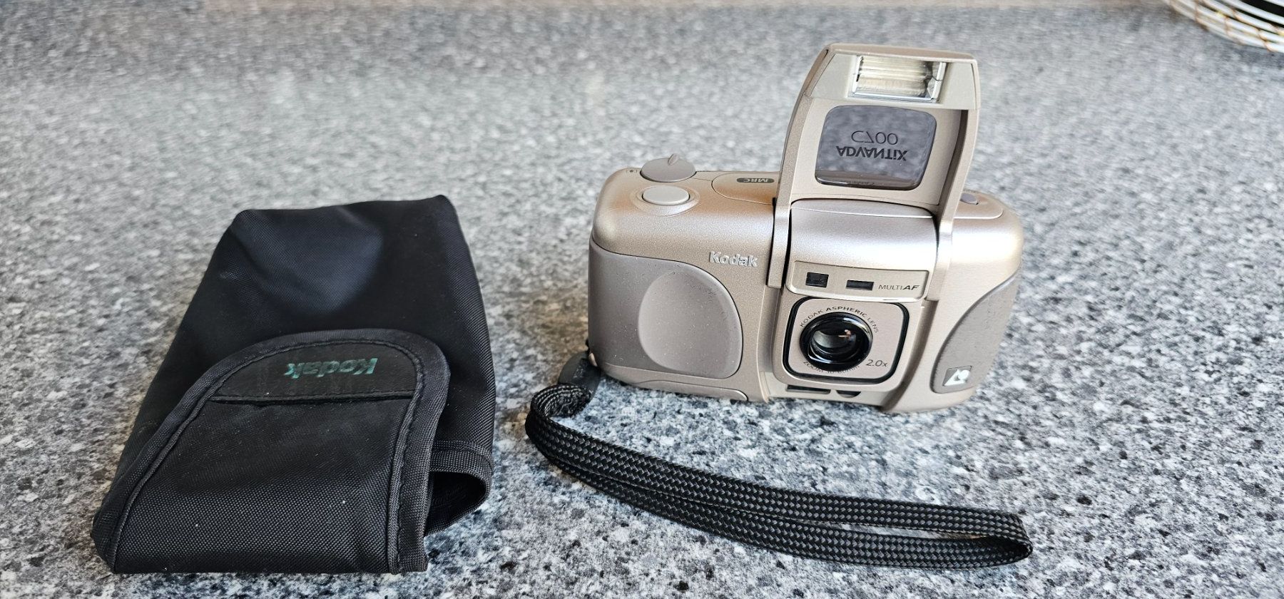 Kodak Fotocamera: Fotokamera Kodak - ADVANTIX C700 – Difettoso da Geuensee venduto da jes_9xyk 1