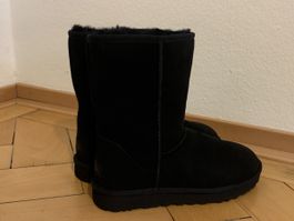Uggs schwarz Gr. 40 BRANDNEU
